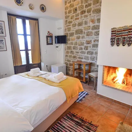 Aipytos Penzion Synikia Mesi Trikalon