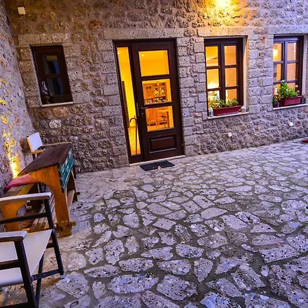 Aipytos Gæstehus Synikia Mesi Trikalon