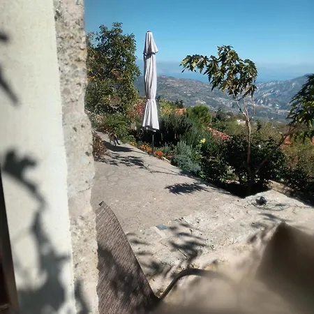 Aipytos Penzion Synikia Mesi Trikalon