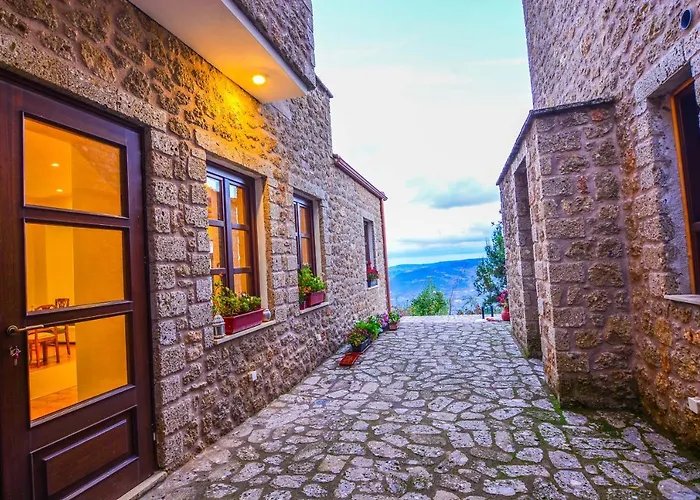 Aipytos Konukevi Synikia Mesi Trikalon