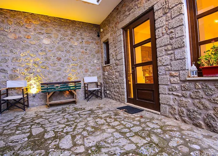 Konukevi Aipytos Synikia Mesi Trikalon