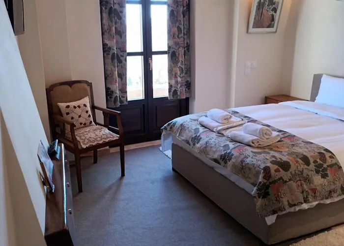 Konukevi Aipytos Synikia Mesi Trikalon