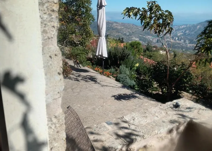 Aipytos Penzion Synikia Mesi Trikalon