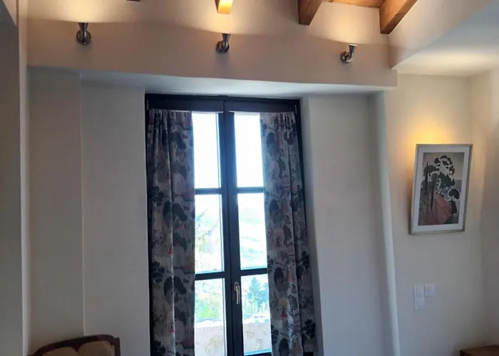 Konukevi Aipytos Synikia Mesi Trikalon